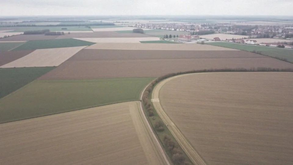 Jakie są koszty przekształcenia działki rolnej w 2023 roku?