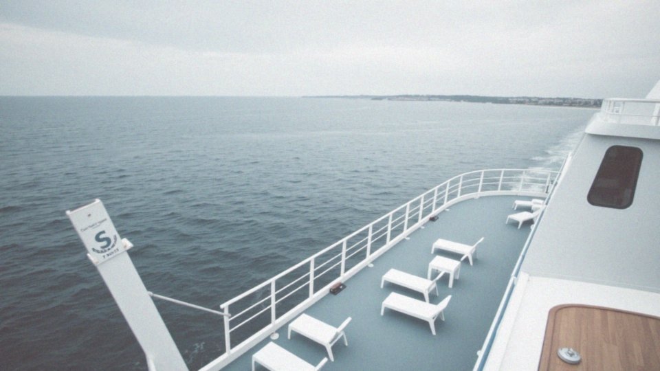 Jakie udogodnienia oferowane są na promach na trasie Gdynia - Bornholm?