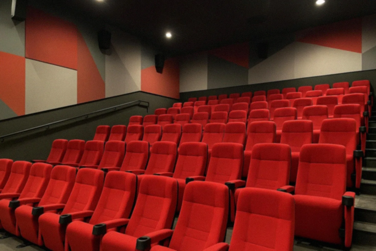 Dyskusyjny Klub Filmowy MÓWI zaprasza na pokaz filmu „Silver”