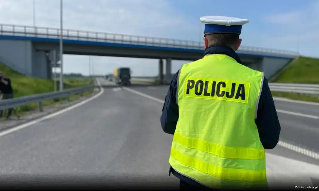 Interwencja Policji w Świdniku zakończona uratowaniem życia mężczyzny